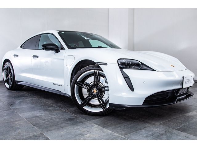 PORSCHE TAYCAN 2021 Image 31