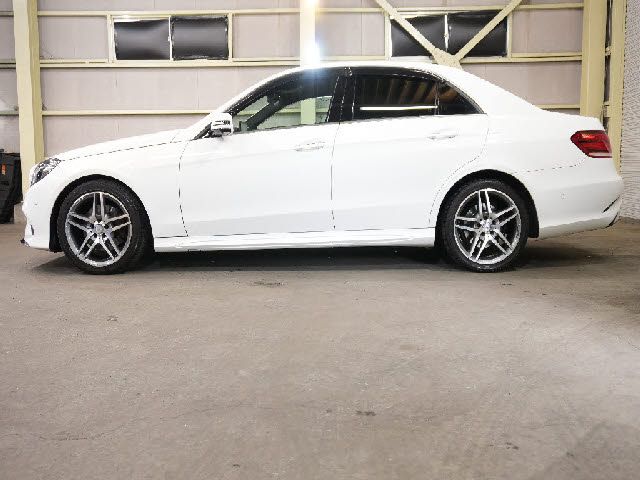 MERCEDES BENZ E CLAS 2015 Image 31