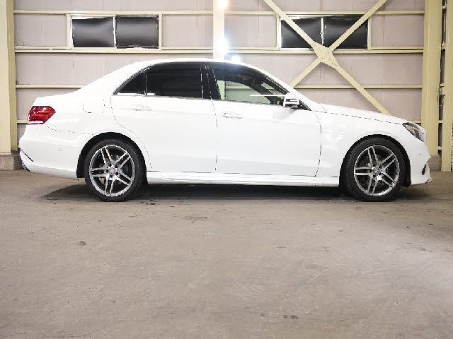 MERCEDES BENZ E CLAS 2015 Image 31