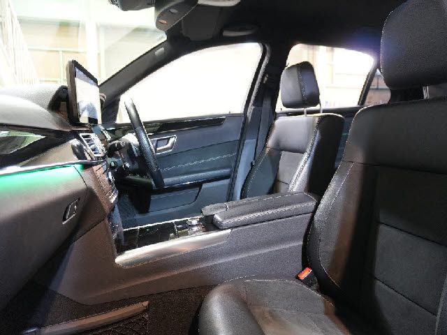 MERCEDES BENZ E CLAS 2015 Image 31