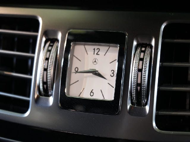 MERCEDES BENZ E CLAS 2015 Image 31