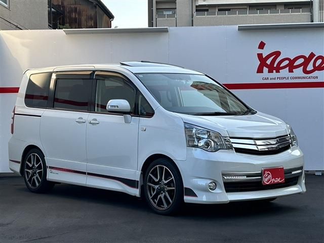 TOYOTA NOAH 2011 Image 31