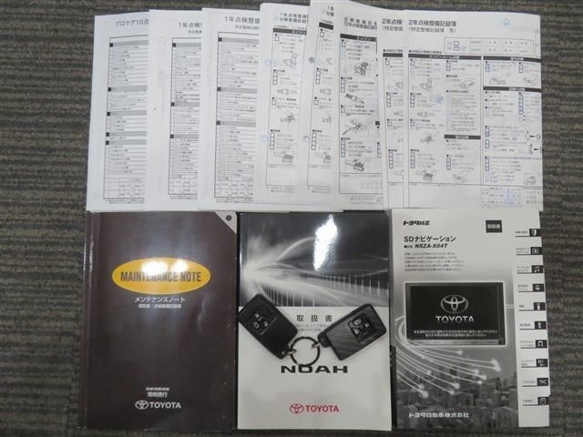 TOYOTA NOAH 2011 Image 31