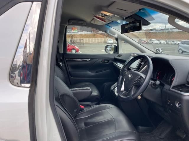 TOYOTA VELLFIRE 2018 Image 31