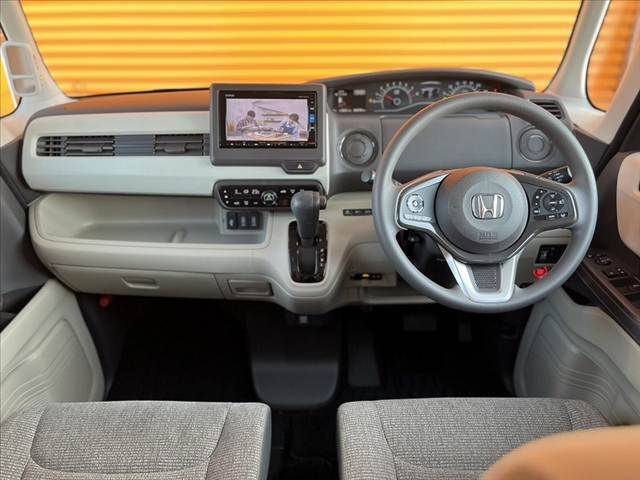 HONDA N BOX 2017 Image 31