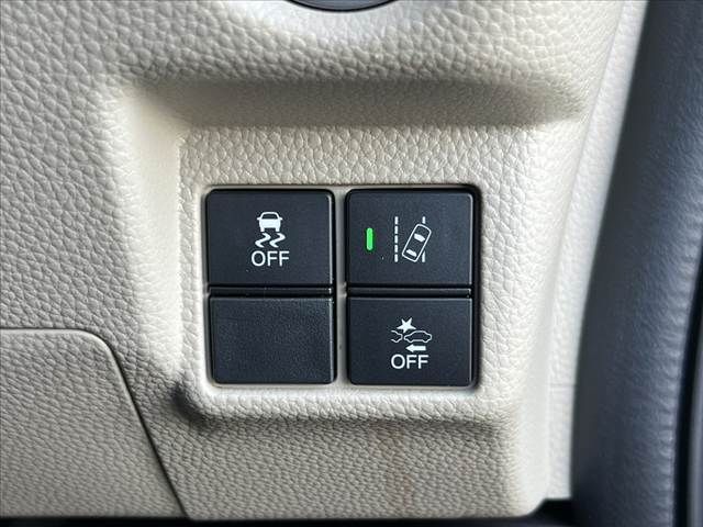 HONDA N BOX 2017 Image 31