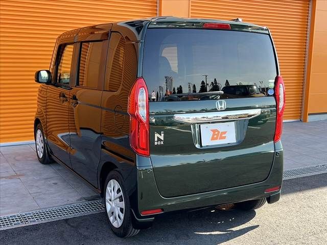 HONDA N BOX 2017 Image 31