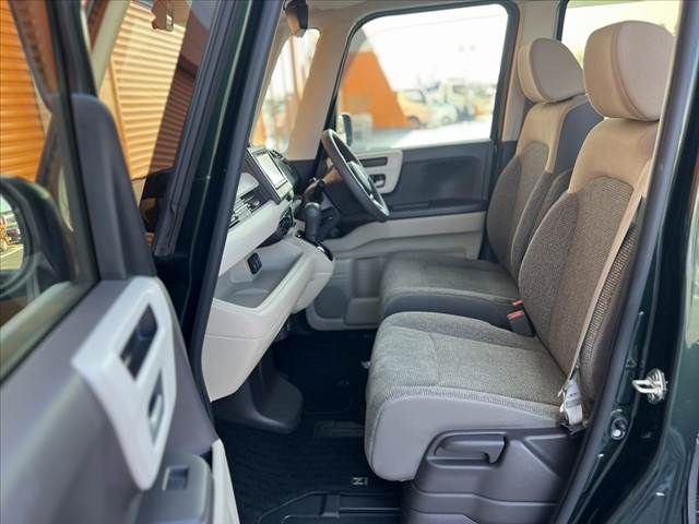 HONDA N BOX 2017 Image 31