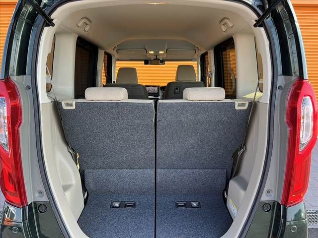 HONDA N BOX 2017 Image 31