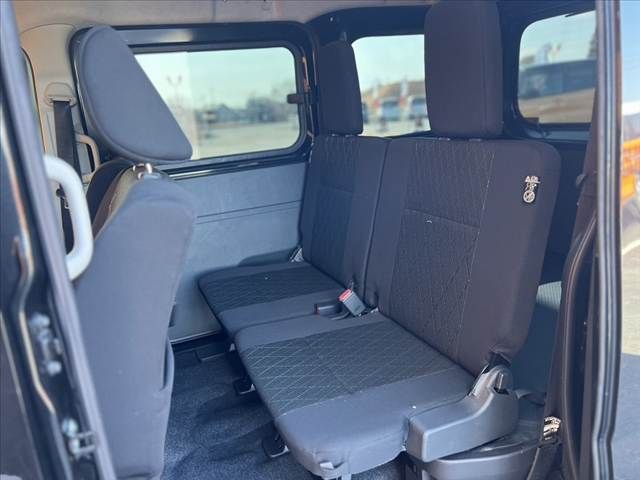 DAIHATSU ATRAI VAN 2022 Image 31