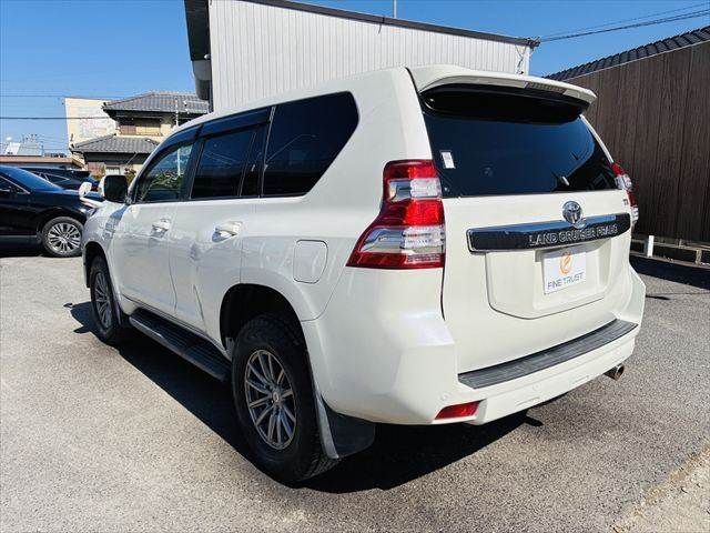 TOYOTA LANDCRUISER PRADO 2014 Image 31