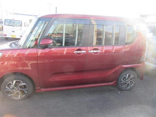 DAIHATSU TANTO CUSTOM 4WD 2024 Image 31