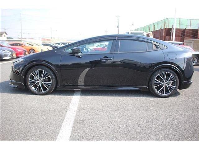 TOYOTA PRIUS 4WD 2023 Image 31