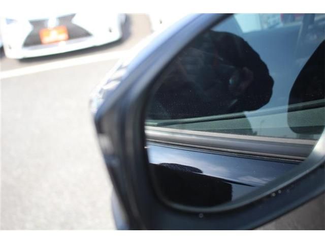 TOYOTA PRIUS 4WD 2023 Image 31