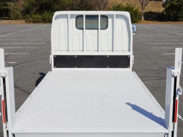 MITSUBISHI CANTER 2015 Image 31