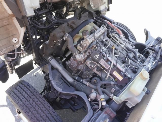 MITSUBISHI CANTER 2015 Image 31