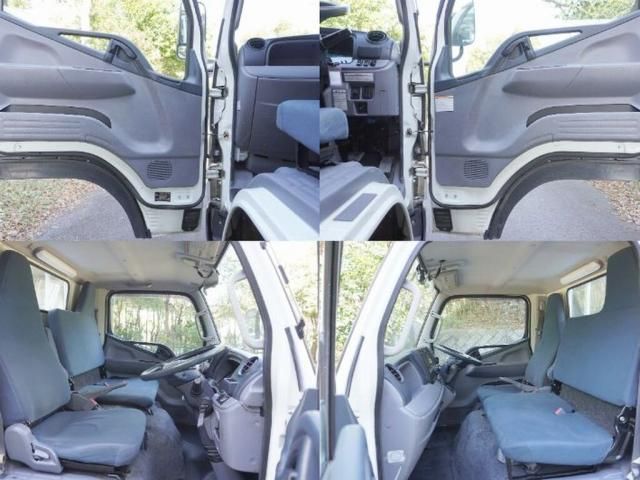 MITSUBISHI CANTER 2015 Image 31