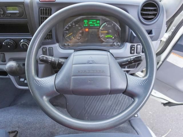 MITSUBISHI CANTER 2015 Image 31