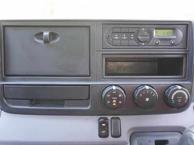 MITSUBISHI CANTER 2015 Image 31