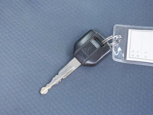 MITSUBISHI CANTER 2015 Image 31