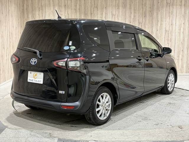 TOYOTA SIENTA HYBRID 2015 Image 31