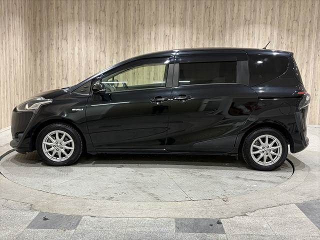 TOYOTA SIENTA HYBRID 2015 Image 31