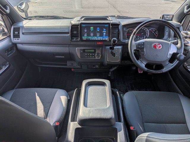TOYOTA HIACE VAN 2WD 2020 Image 31