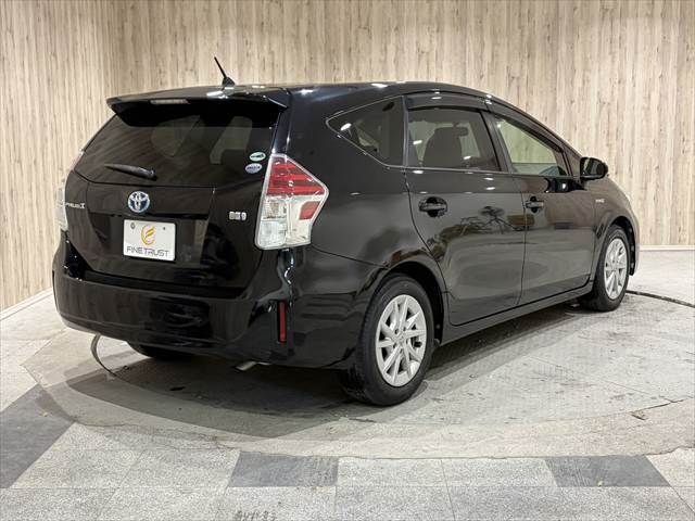 TOYOTA PRIUS ALPHA 2015 Image 31