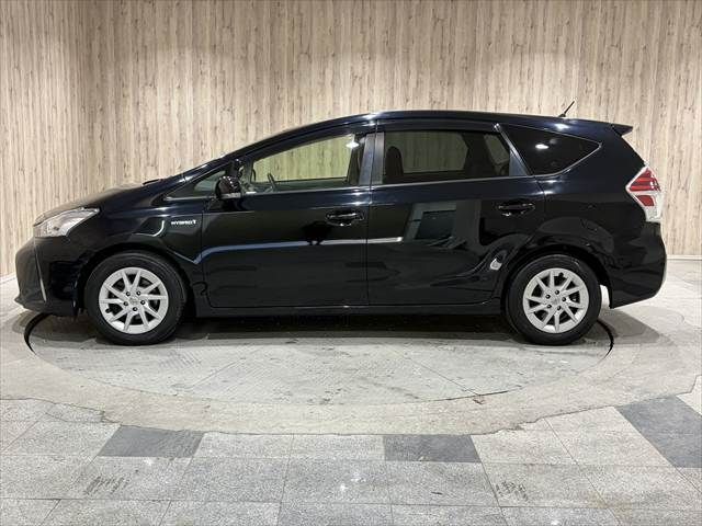 TOYOTA PRIUS ALPHA 2015 Image 31