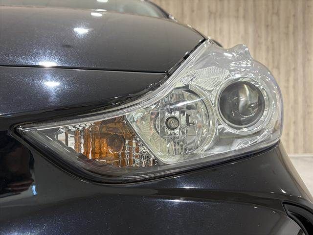 TOYOTA PRIUS ALPHA 2015 Image 31