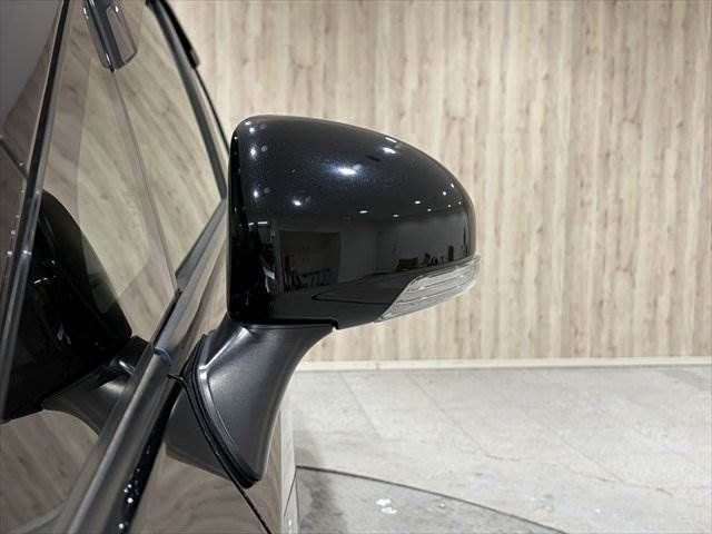 TOYOTA PRIUS ALPHA 2015 Image 31