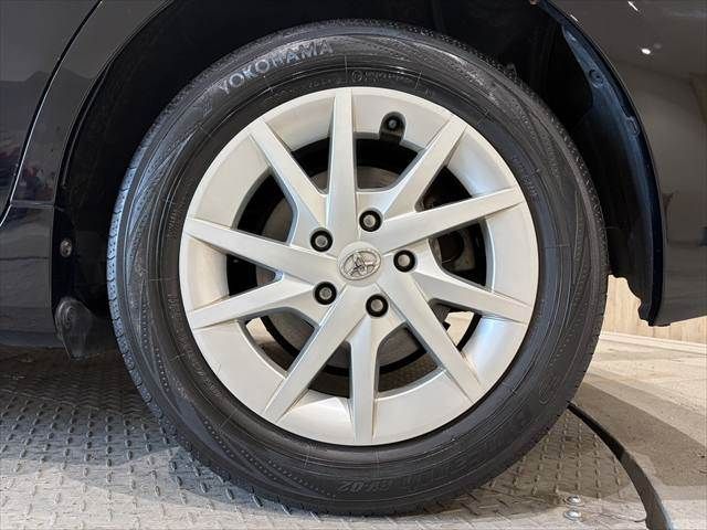 TOYOTA PRIUS ALPHA 2015 Image 31