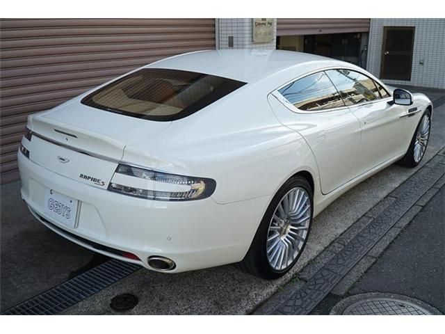 ASTON MARTIN ラピード 2016 Image 31