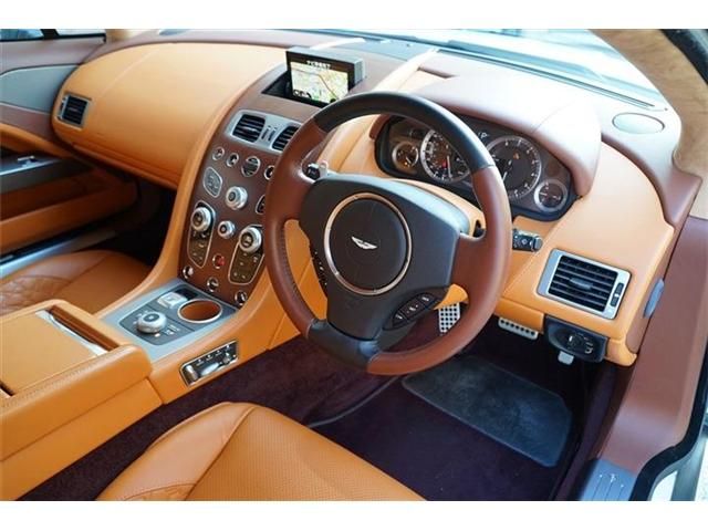 ASTON MARTIN ラピード 2016 Image 31