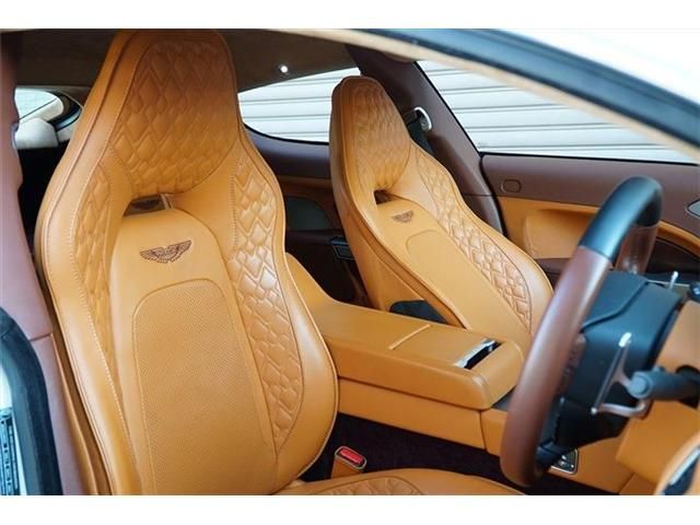 ASTON MARTIN ラピード 2016 Image 31