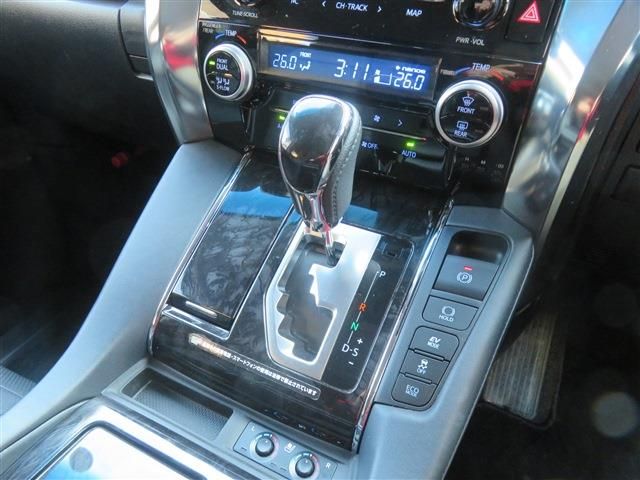 TOYOTA ALPHARD HYBRID 4WD 2020 Image 31