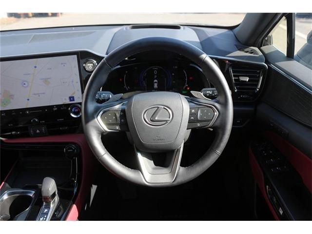 TOYOTA LEXUS NX350H 2023 Image 31