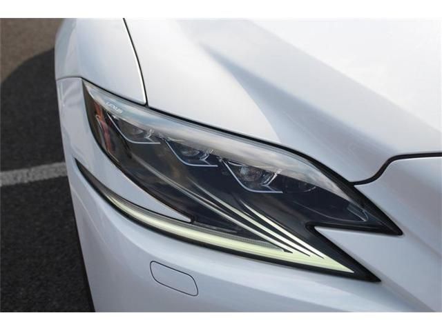 TOYOTA LEXUS LS500 2017 Image 31