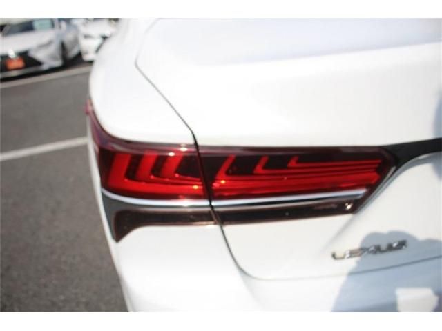 TOYOTA LEXUS LS500 2017 Image 31