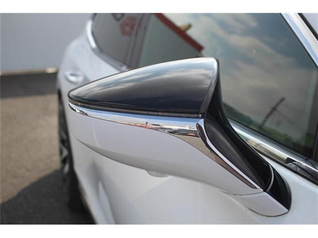 TOYOTA LEXUS LS500 2017 Image 31