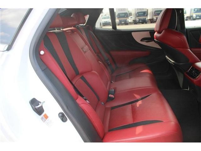 TOYOTA LEXUS LS500 2017 Image 31