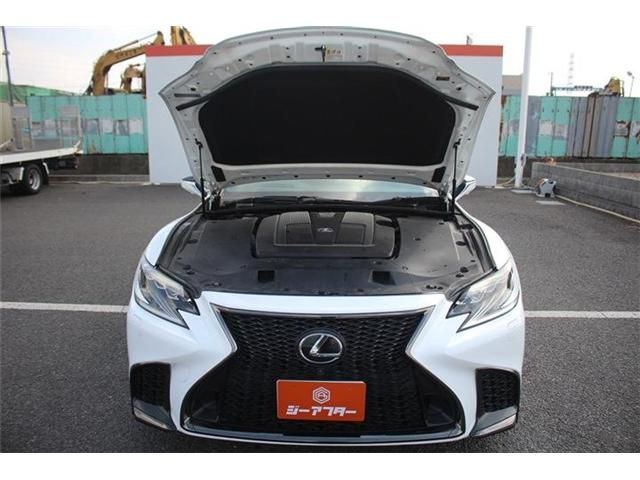 TOYOTA LEXUS LS500 2017 Image 31