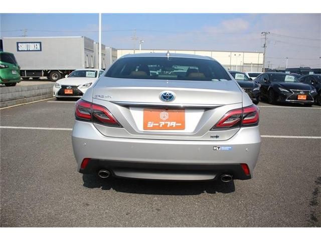 TOYOTA CROWN SEDAN HYBRID 2021 Image 31