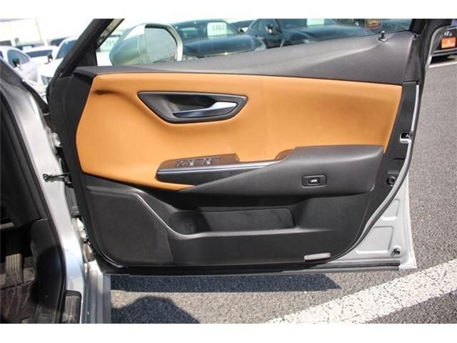 TOYOTA CROWN SEDAN HYBRID 2021 Image 31