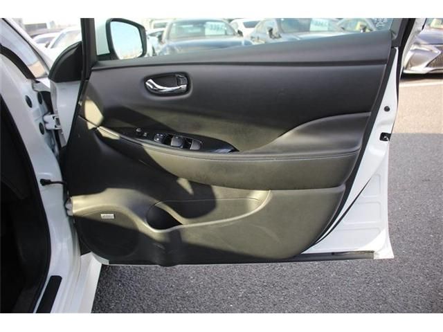 NISSAN LEAF 2019 Image 31