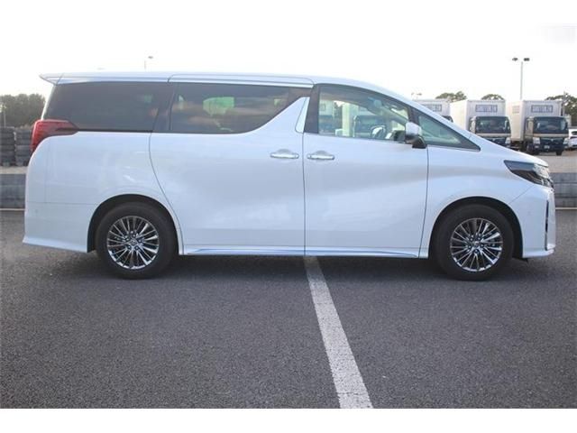 TOYOTA ALPHARD 4WD 2021 Image 31