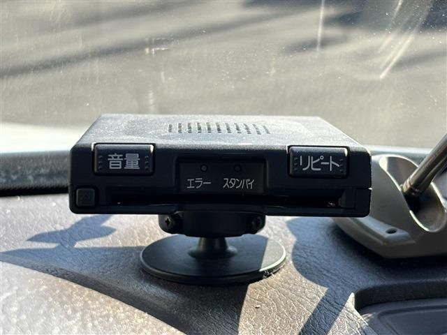 NISSAN CEDRIC HARDTOP 4WD 1998 Image 31