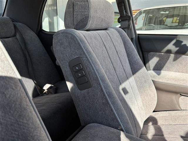 NISSAN CEDRIC HARDTOP 4WD 1998 Image 31