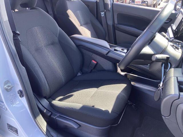 NISSAN NOTE 4WD 2024 Image 31