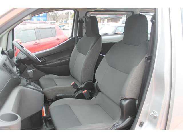 NISSAN NV200 VANETTE VAN 2018 Image 31